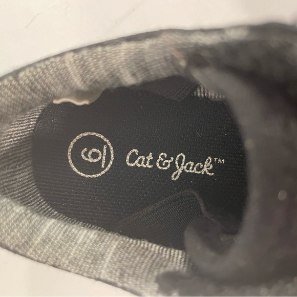 Toddler’s Size 6 Cat And Jack “Converse Style” Black Slip On Laceless Shoes - Picture 5 of 7